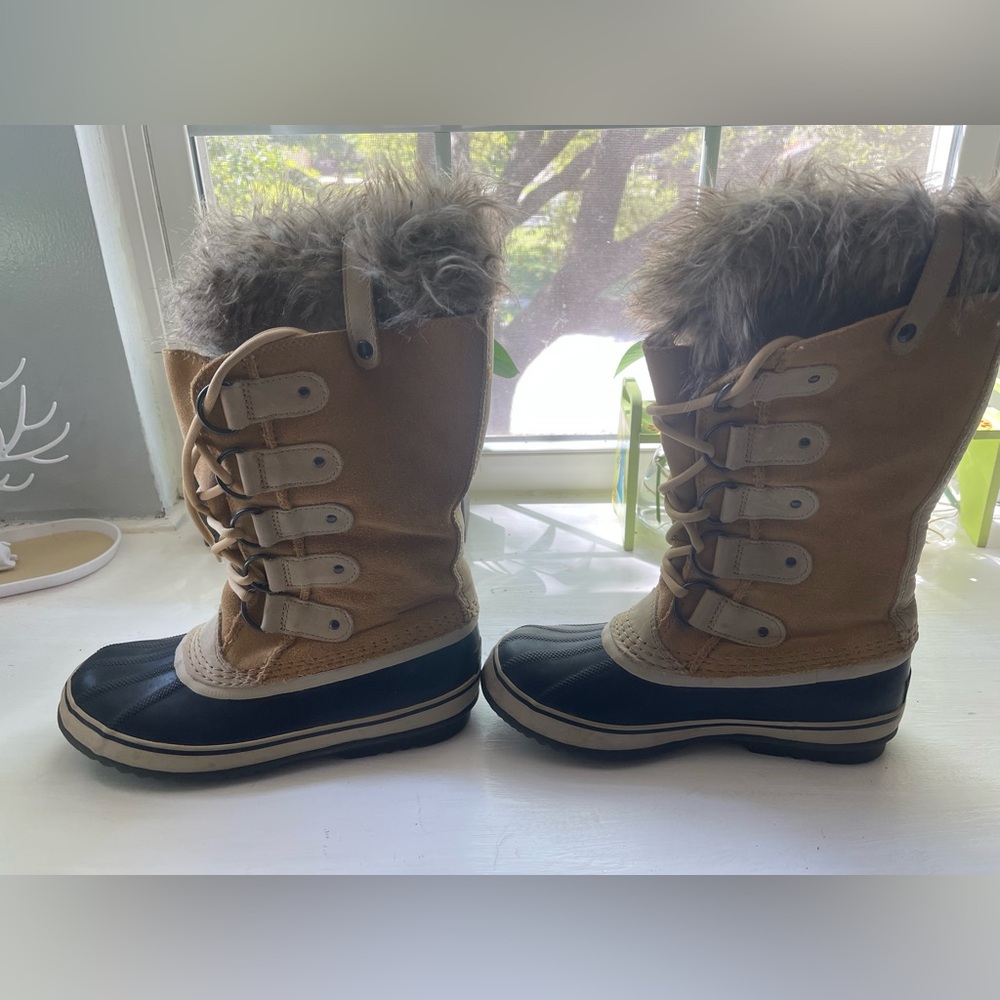 WOMENS SOREL WINTER BOOTS